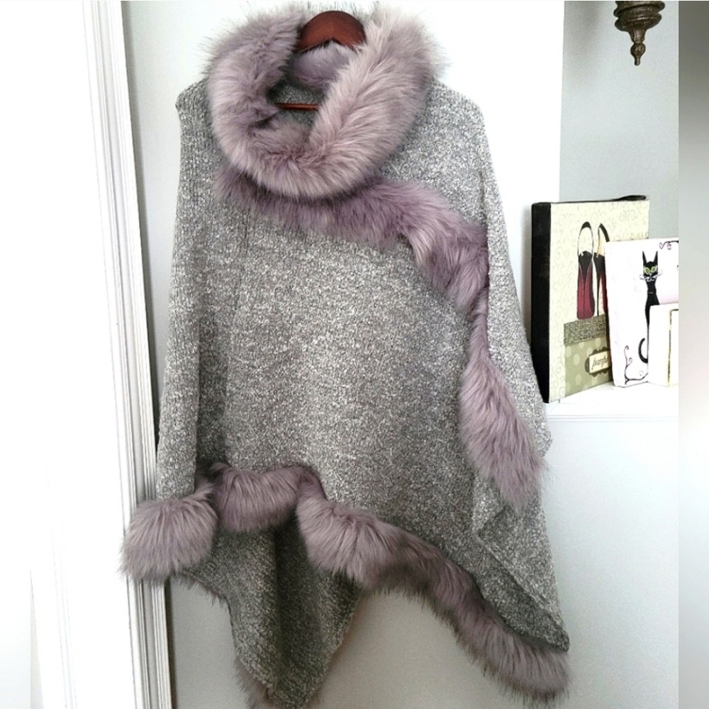 NWT Gorgeous Glam Faux Fur Trimmed Poncho by Eclissy